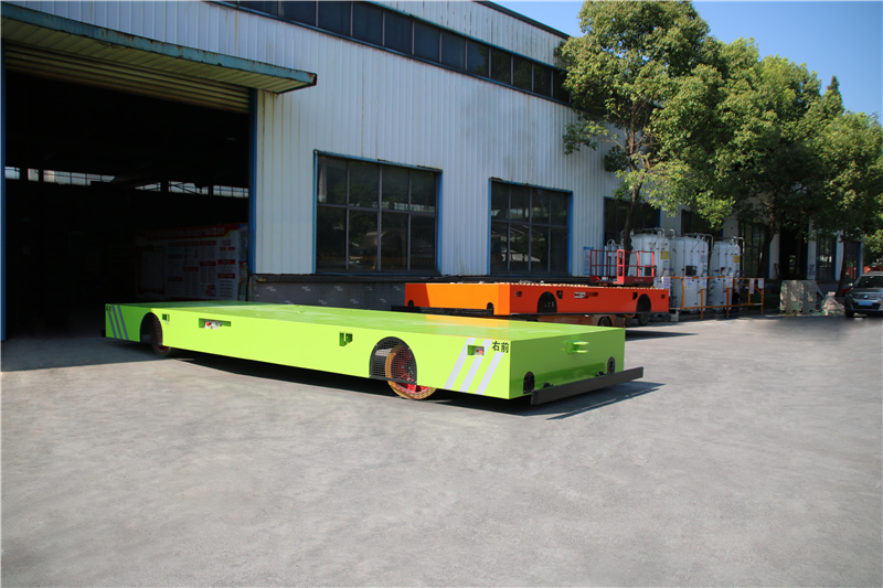 2廠房移動(dòng)搬運(yùn)工具車