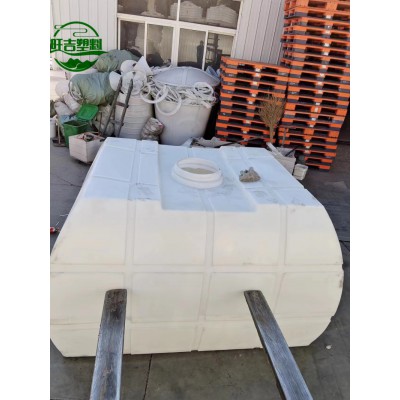 5000升方形運(yùn)輸罐1噸臥式水箱車(chē)載水箱