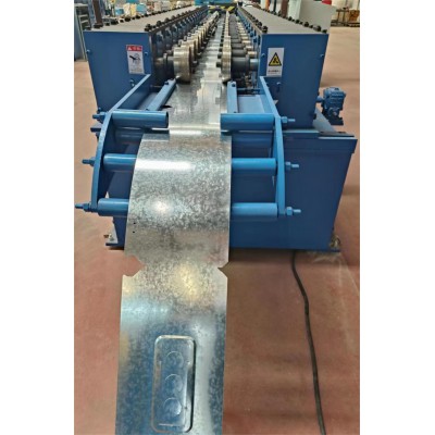 動(dòng)力箱堵頭設(shè)備