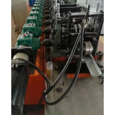 全自動(dòng)U型鋼生產(chǎn)線