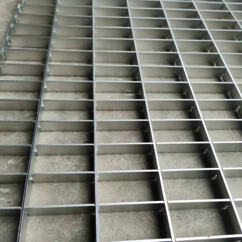 污水處理鋼格柵 洗車房鍍鋅格柵 插接鋼格板 風(fēng)力發(fā)電鋼格柵