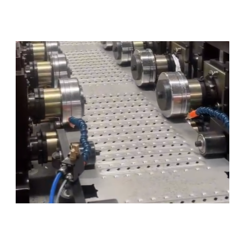 不銹鋼地溝蓋板生產(chǎn)線地溝篦子生產(chǎn)設(shè)備廠家