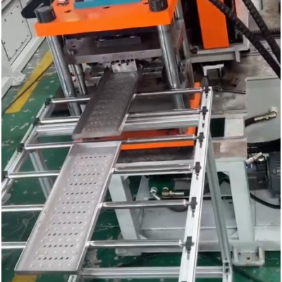 地溝蓋板生產(chǎn)線，地溝篦子生產(chǎn)設(shè)備，地溝蓋板生產(chǎn)線廠家