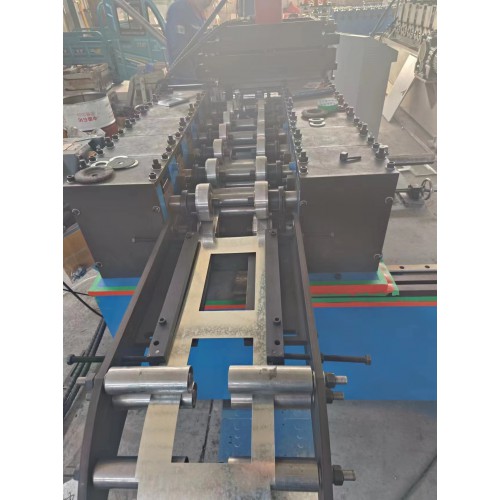 PZ30箱生產線  基業箱殼體生產設備