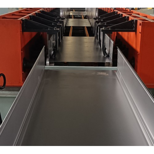 槽式橋架生產(chǎn)設備