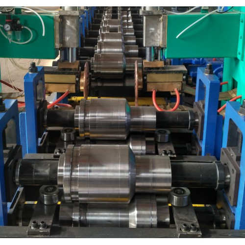 車廂板生產(chǎn)設備