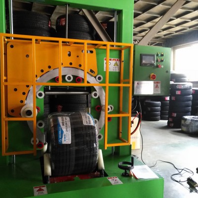 輪胎纏繞機(jī)