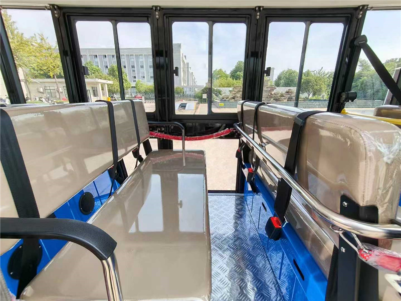 10景區觀光代步車圖片